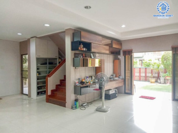 *****บ้านเดี่ยวมือสองย่านกรุงเทพฯ ม.ปัญฐิญา สุวินทวงศ์ เนื้อที่กว้างกว่า 90 ตร.ว. ฟังก์ชัน 3 ห้องนอน 3 ห้องน้ำ ที่จอดรถ 4 คัน บ้านสภาพสวย ต่อเติมครบพร้อมเข้าอยู่ได้ทันที! บนทำเลแห่งการเดินทาง ใกล้รถไฟฟ้าสายสีชมพู "สถานีมีนบุรี" และทางด่วน "ศรีรัช-วงแหวนรอบนอก" จองเลย!